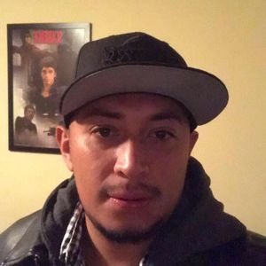 Meet your Posher, Efrain